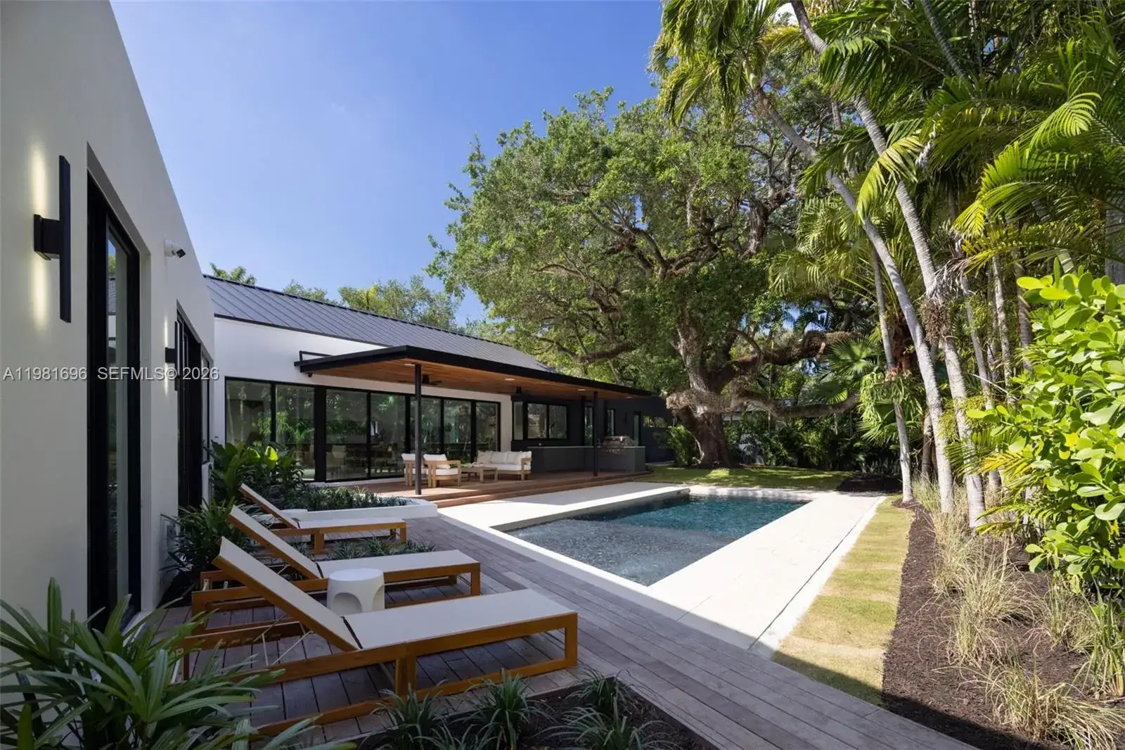 6 bedroom 6 bath Residential for sale at 1701 Micanopy Ave, Coconut Grove FL 33133