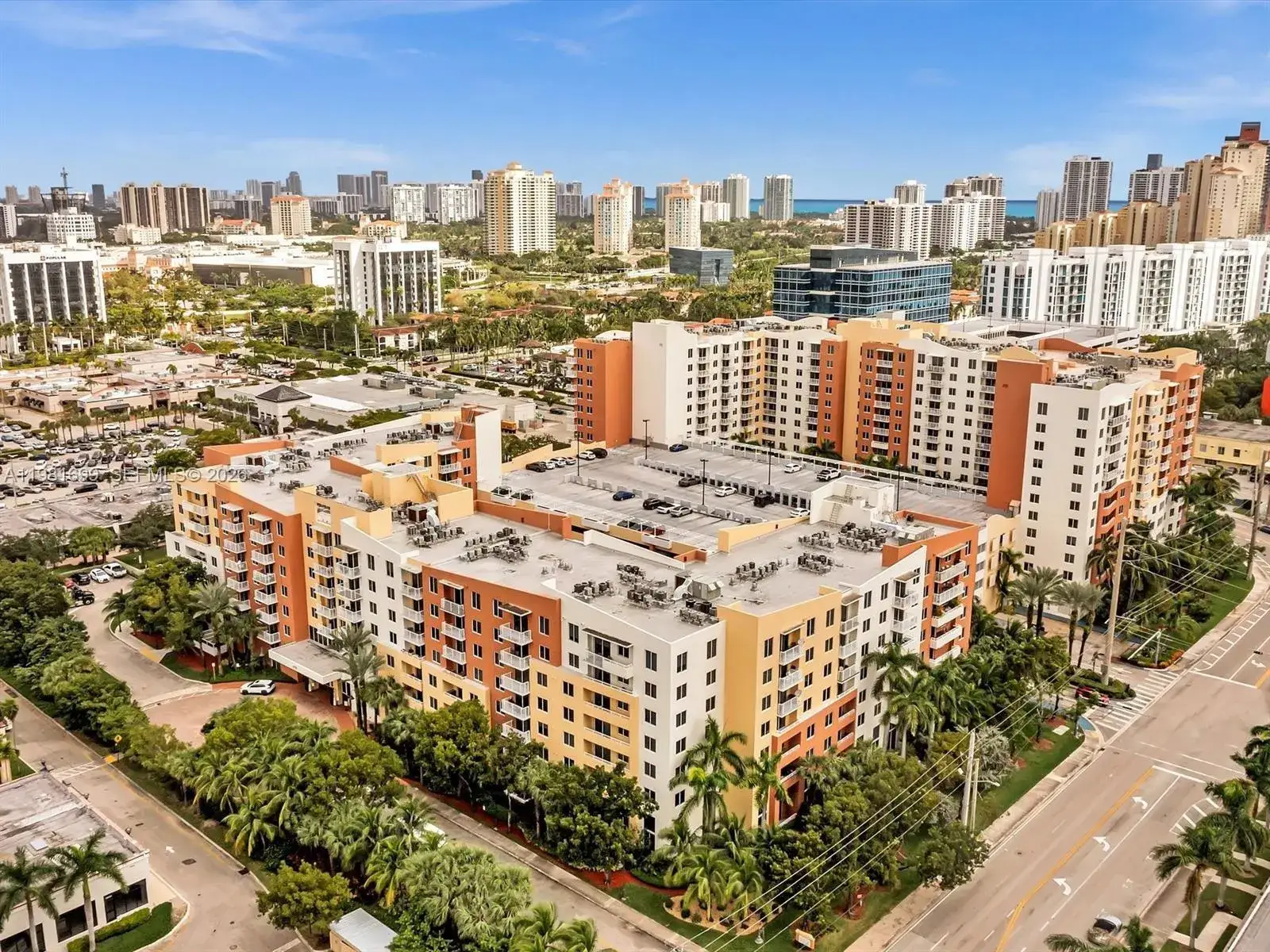 2 bedroom 2 bath Residential for sale at 18800 NE 29th Ave # 512, Aventura FL 33180