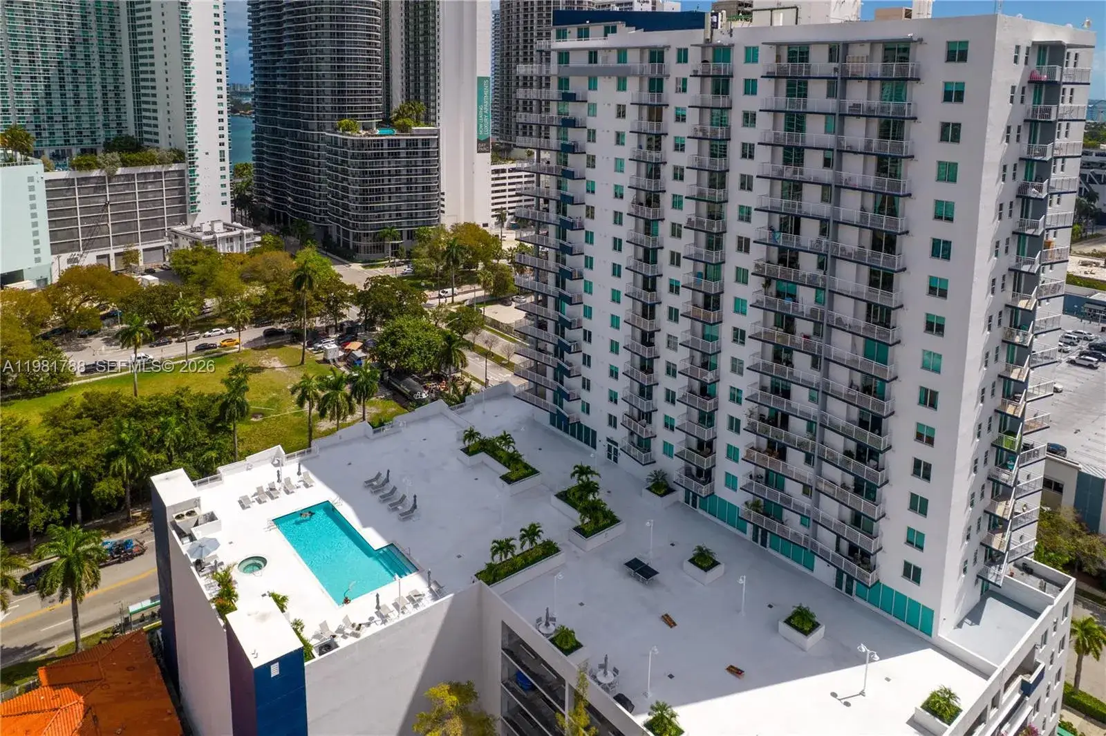 3 bedroom 2 bath Residential for sale at 275 NE 18th St # 808, Miami FL 33132