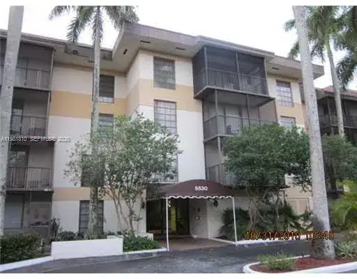 1 bedroom 1 bath Residential for sale at 5530 NW 44th St # 411C, Lauderhill FL 33319