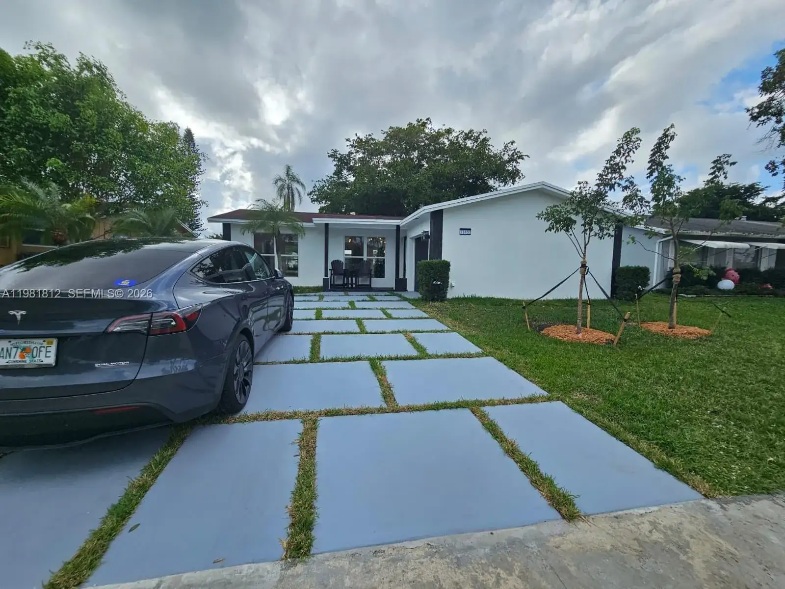 3 bedroom 2 bath Residential for sale at 11450 NW 32nd Pl, Sunrise FL 33323