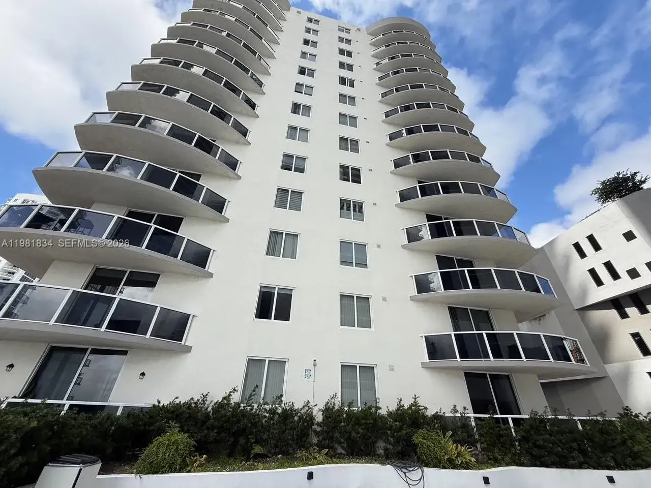 3 bedroom 2 bath Residential Lease for rent at 601 NE 23rd St # 605, Miami FL 33137