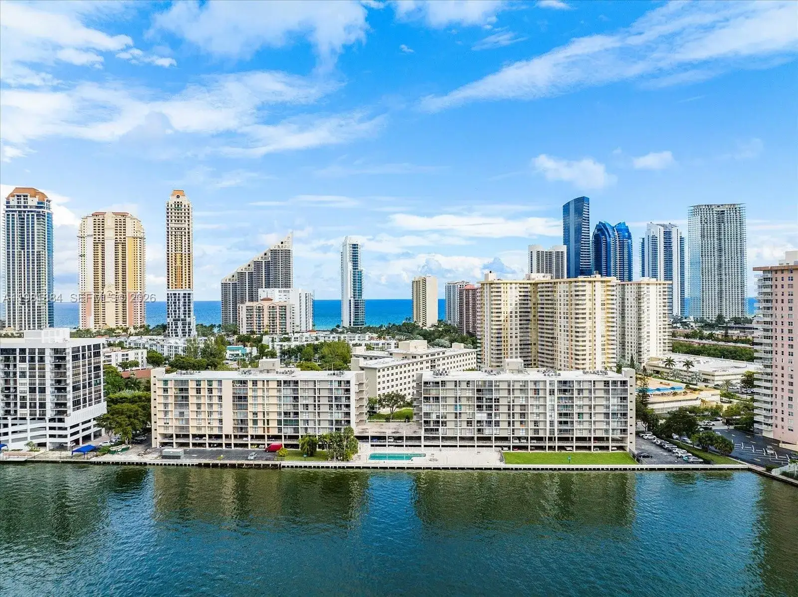 2 bedroom 2 bath Residential for sale at 17500 N BAY RD # 707, Sunny Isles Beach FL 33160