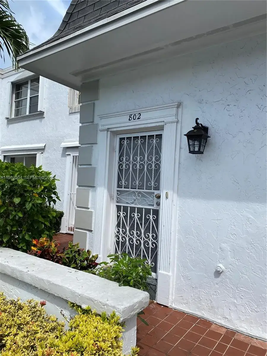 2 bedroom 2 bath Residential Lease for rent at 802 NE 26th Ave # 802, Hallandale Beach FL 33009