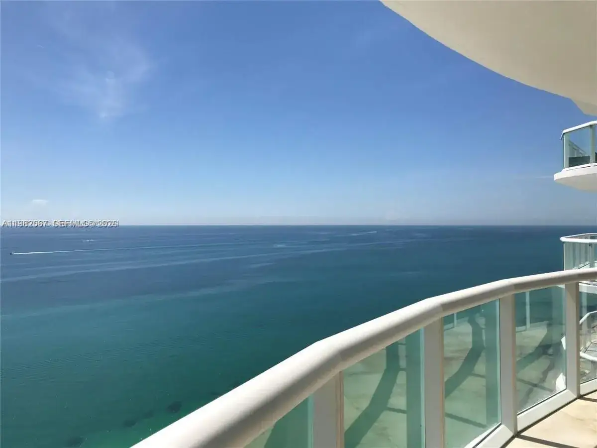 2 bedroom 2 bath Residential Lease for rent at 6365 Collins Ave # 3802, Miami Beach FL 33141