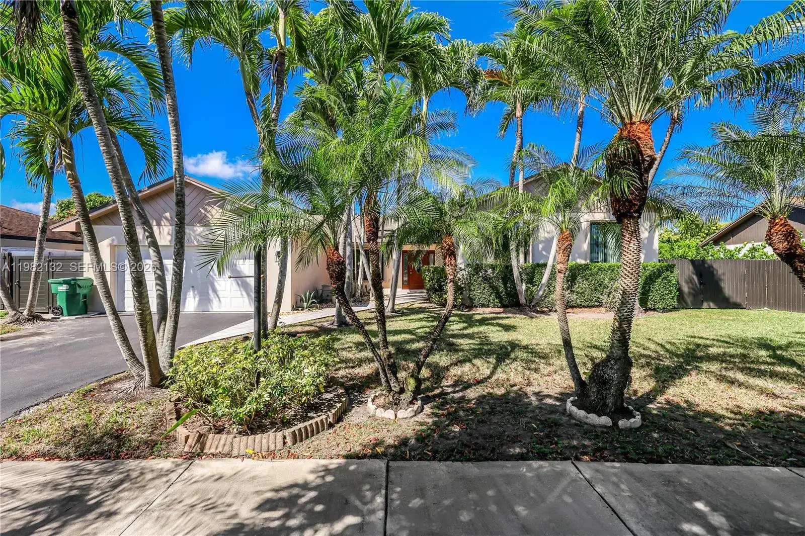 3 bedroom 2 bath Residential for sale at 11541 SW 100th St, Miami FL 33176