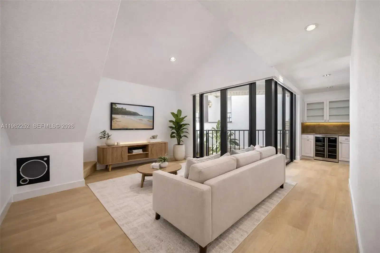 1 bedroom 1 bath Residential for sale at 3114 Bird Ave # 3114, Miami FL 33133
