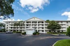 2 bedroom 2 bath Residential for sale at 1713 Whitehall Dr # 302, Davie FL 33324