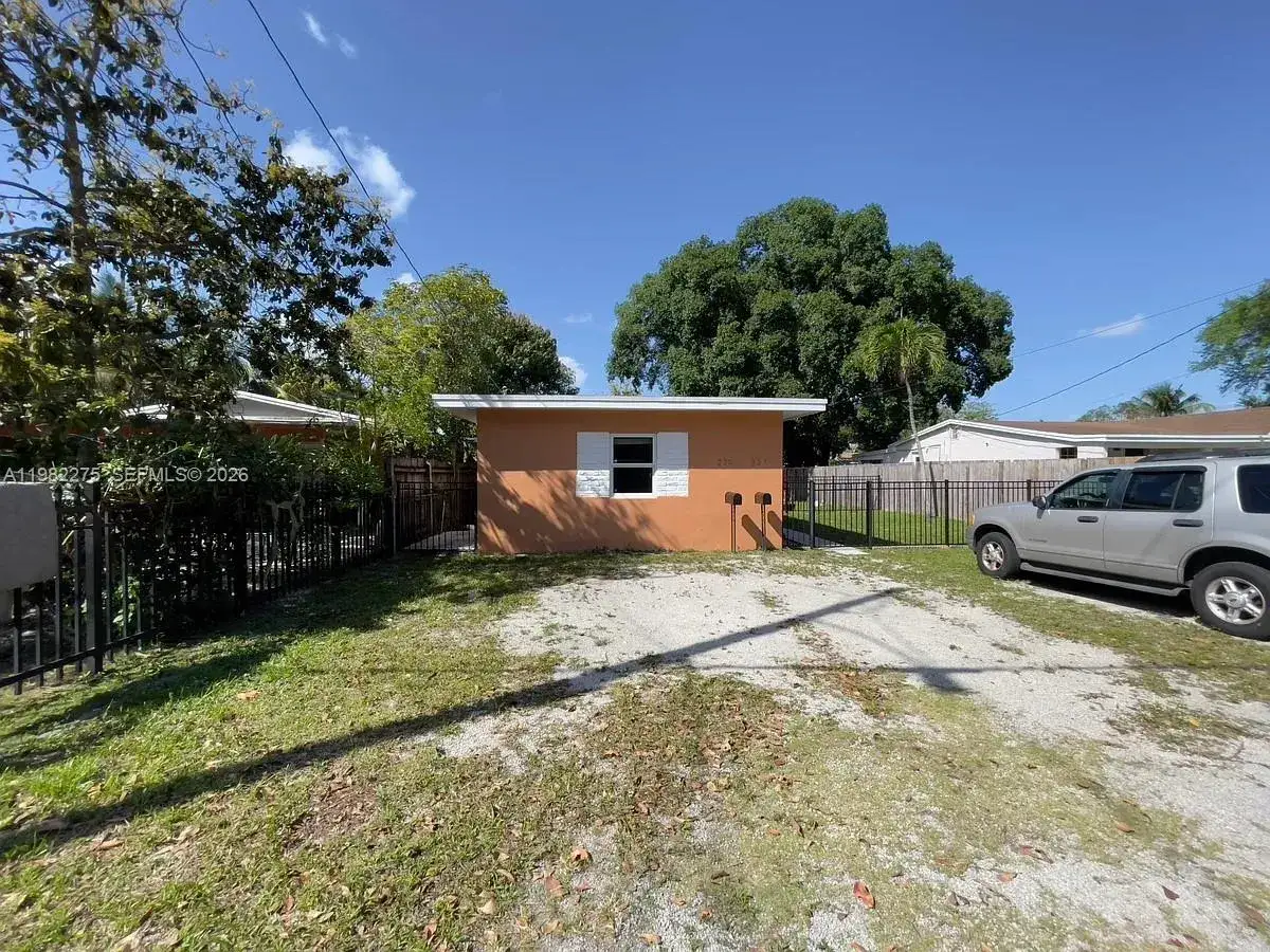1 bedroom 1 bath Residential Lease for rent at 279 NW 96th St # 279, Miami FL 33150