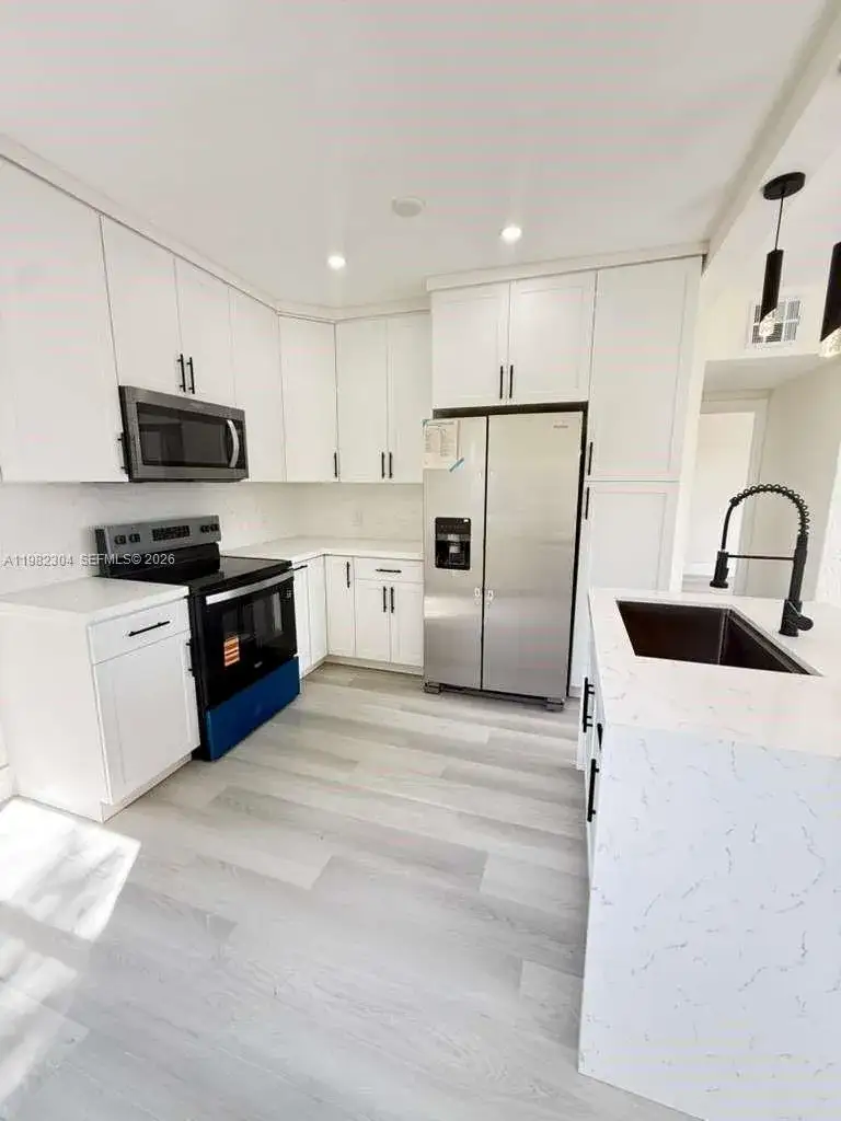 3 bedroom 2 bath Residential for sale at 3515 NW 213th St, Miami Gardens FL 33056