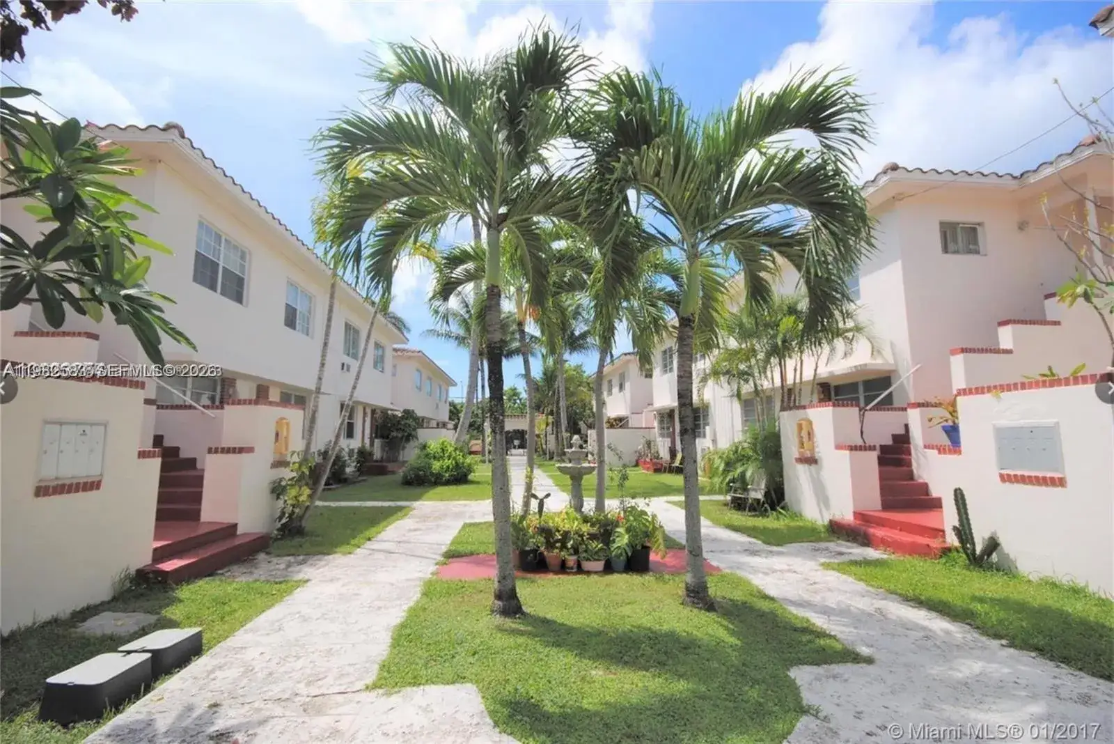 1 bedroom 1 bath Residential Lease for rent at 1203 Marseille Dr # 21, Miami Beach FL 33141