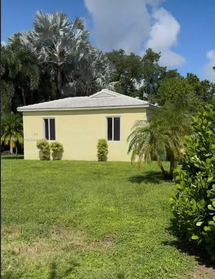 Residential Income for sale at 1015 NE 112th St, Biscayne Park FL 33161