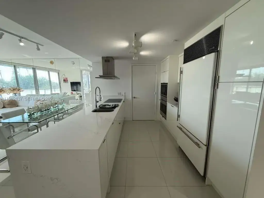 2 bedroom 2 bath Residential for sale at 495 Brickell Ave # 511, Miami FL 33131