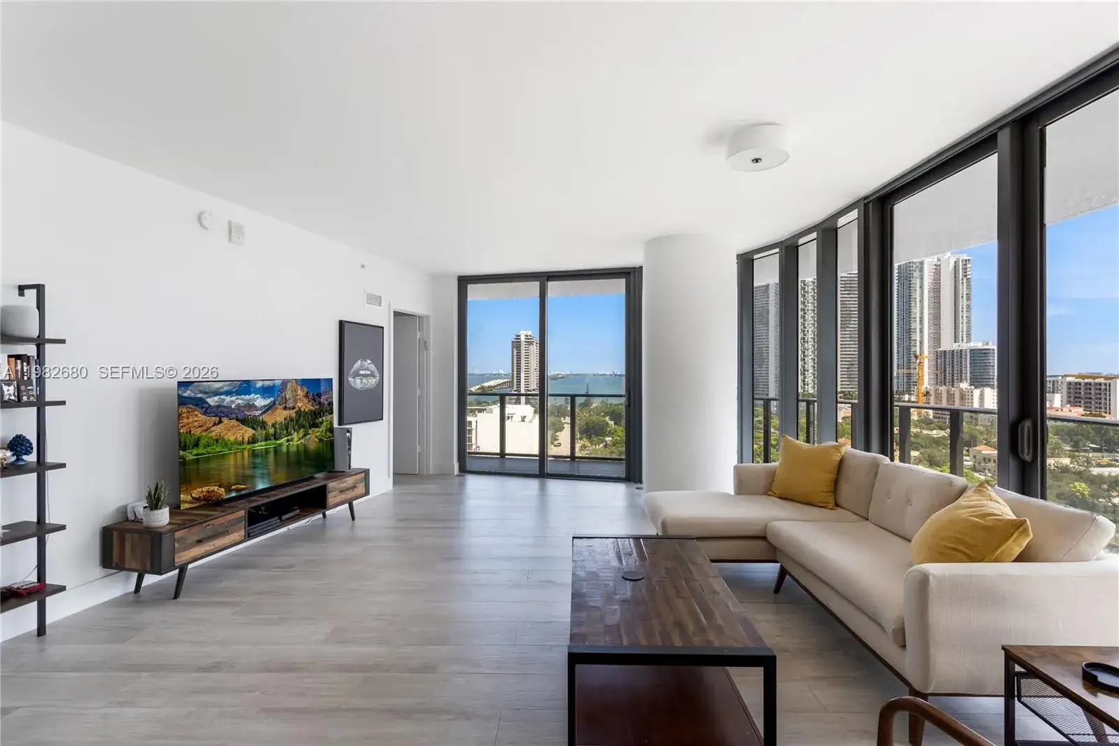 2 bedroom 2 bath Residential Lease for rent at 121 NE 34th St # 1204, Miami FL 33137