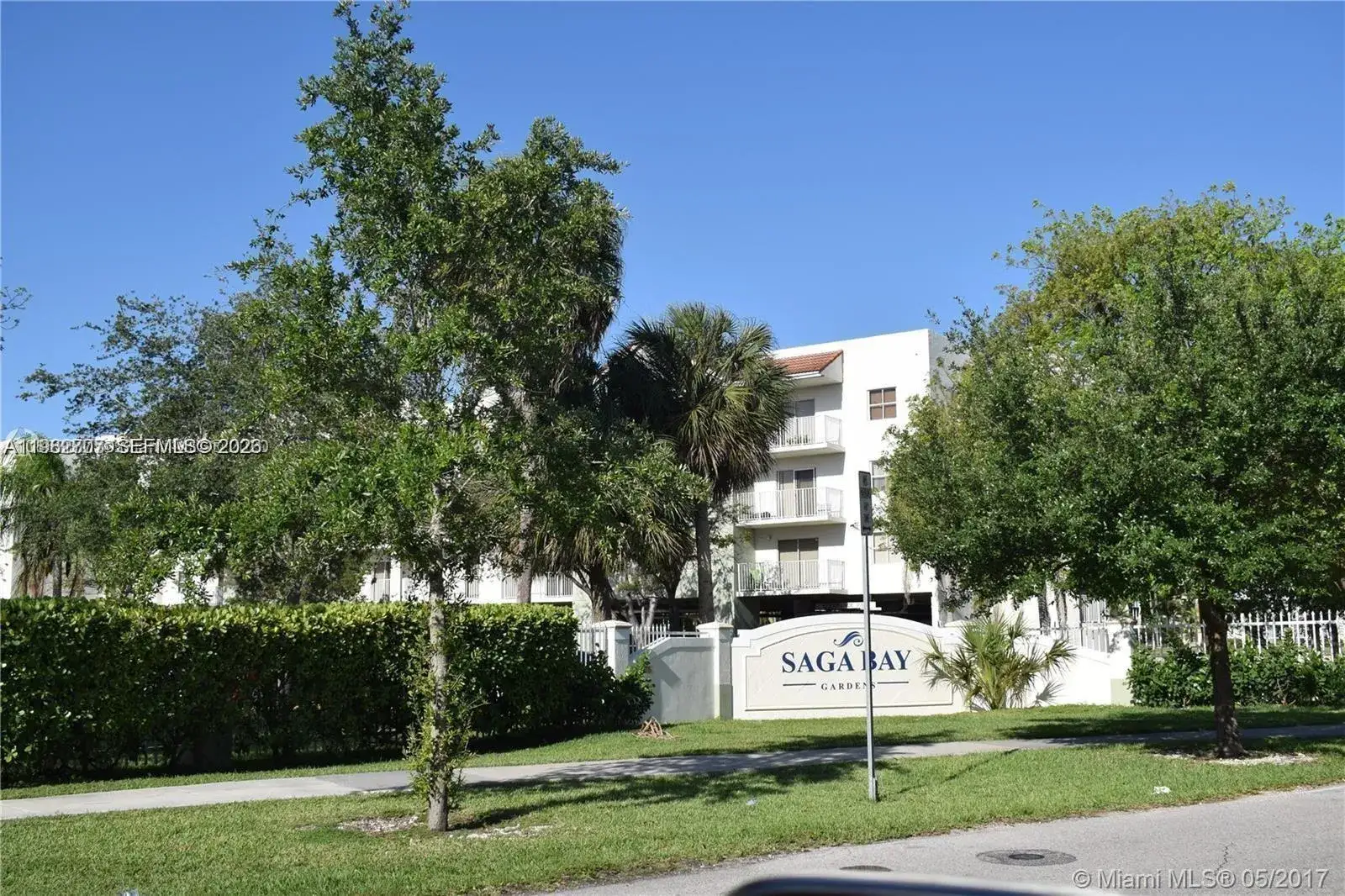 1 bedroom 1 bath Residential Lease for rent at 8240 SW 210th St # 215, Cutler Bay FL 33189