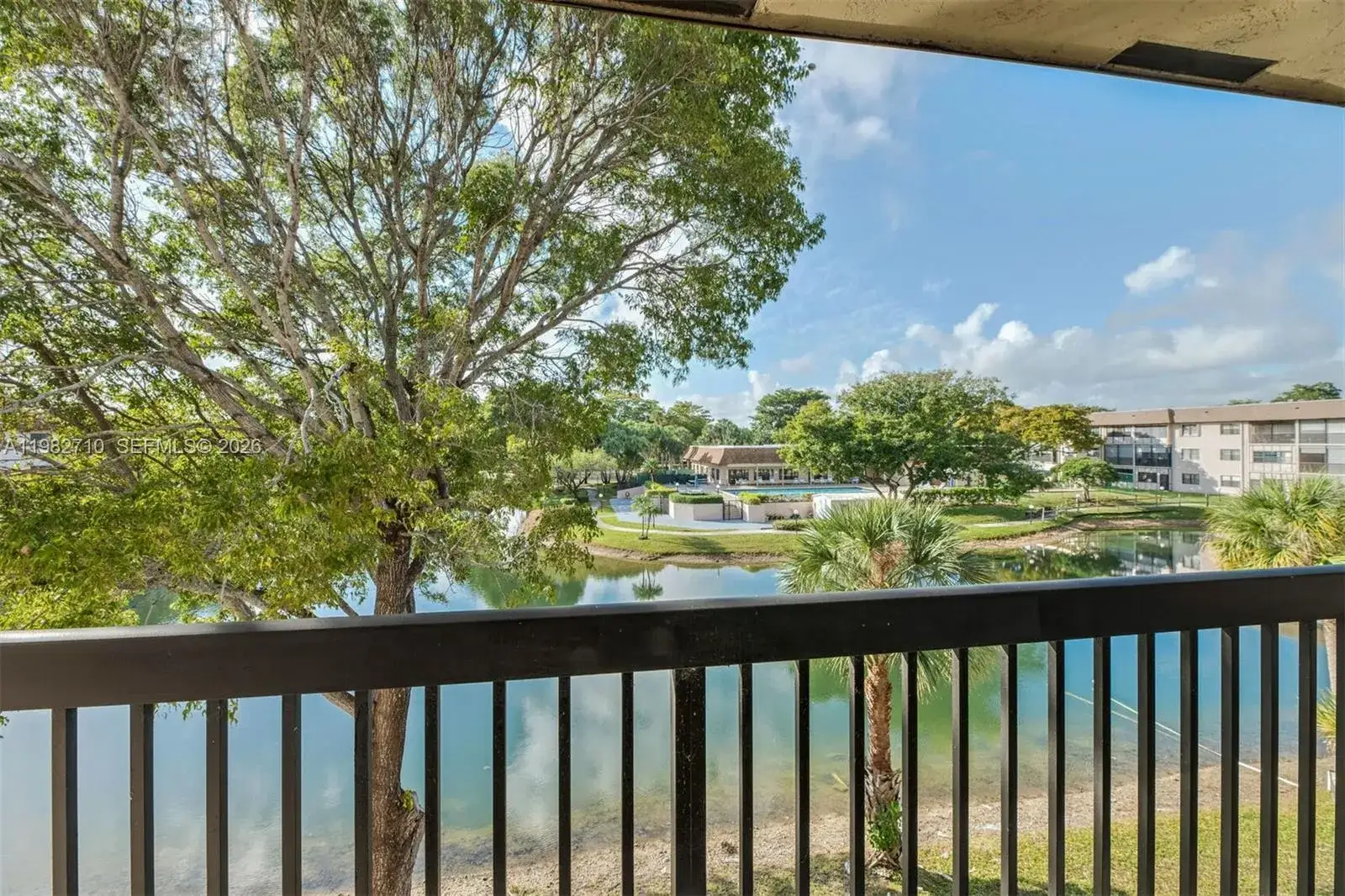 2 bedroom 2 bath Residential for sale at 4955 E Sabal Palm Blvd # 305, Tamarac FL 33319