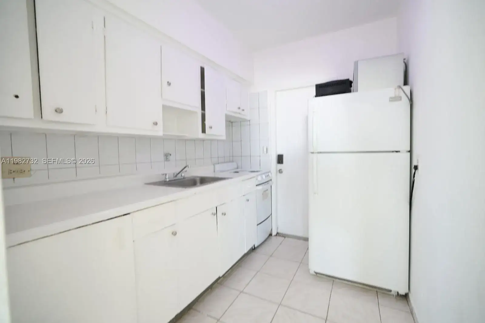 2 bedroom 1 bath Residential Lease for rent at 770 83rd St # 3, Miami Beach FL 33141