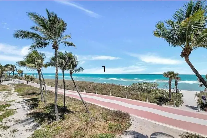 1 bedroom 1 bath Residential for sale at 5401 Collins Ave # 411, Miami Beach FL 33140