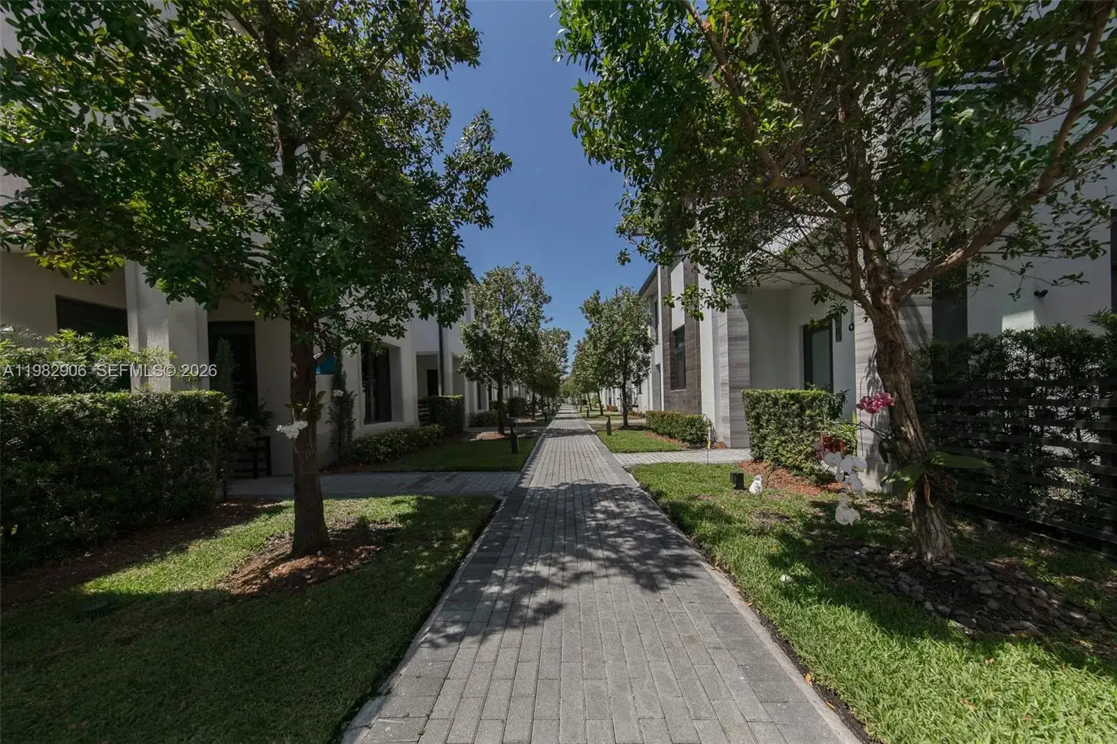 3 bedroom 2 bath Residential for sale at 4315 NW 81st Ct, Doral FL 33166