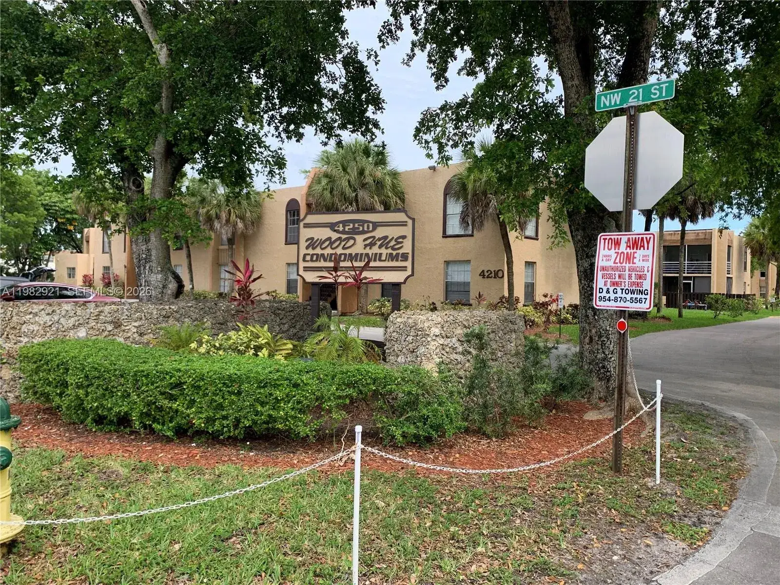 2 bedroom 2 bath Residential for sale at 4210 NW 21st St # 102, Lauderhill FL 33313