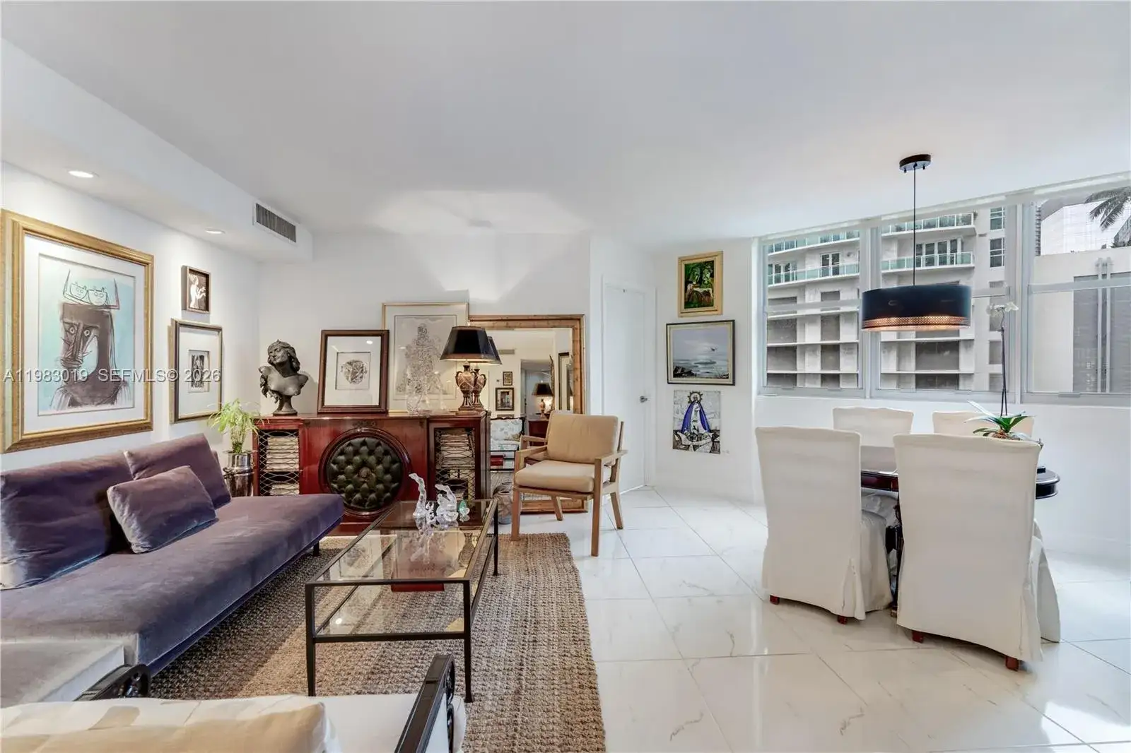 2 bedroom 2 bath Residential Lease for rent at 825 Brickell Bay Dr # 850, Miami FL 33131