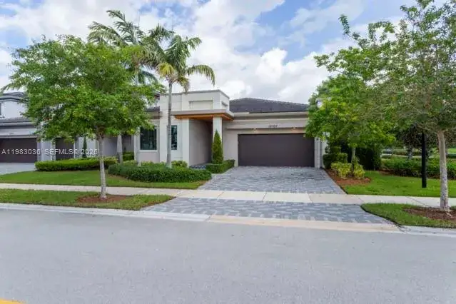 4 bedroom 3 bath Residential for sale at 10705 Pacifica Way, Parkland FL 33076