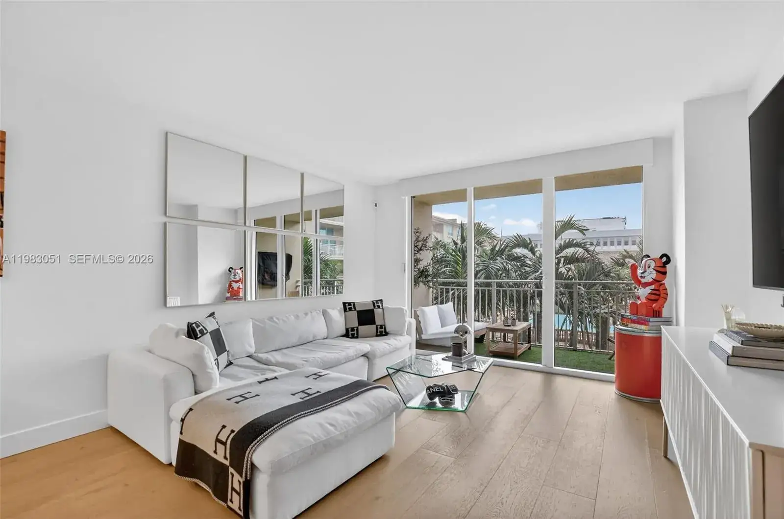 1 bedroom 1 bath Residential for sale at 99 SE Mizner Blvd, Boca Raton FL 33432