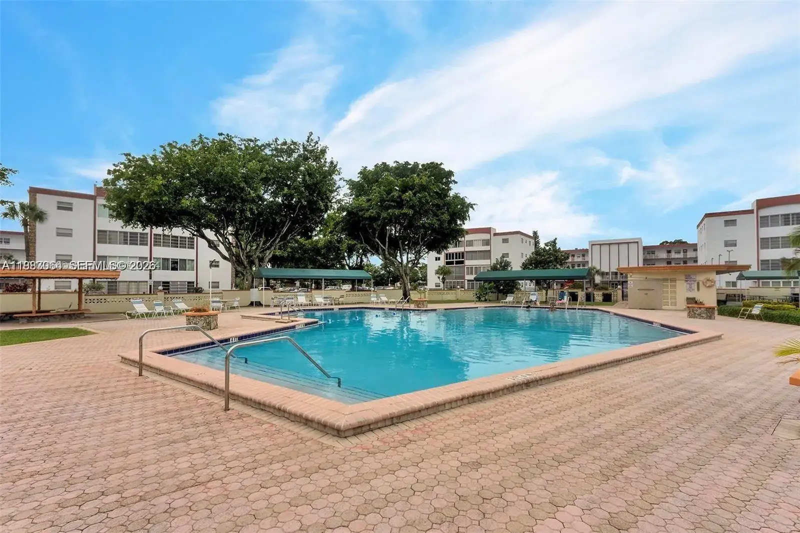 2 bedroom 2 bath Residential for sale at 4270 NW 40th St # 201, Lauderdale Lakes FL 33319