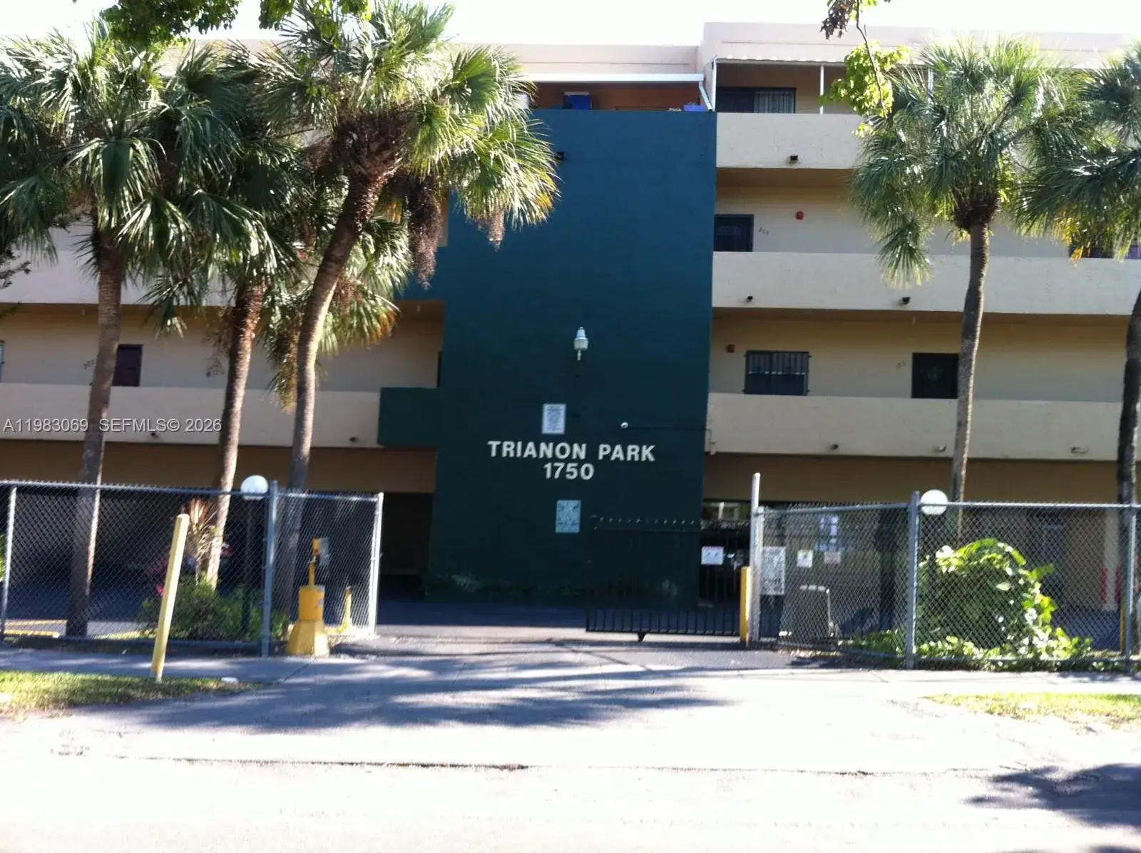 1 bedroom 1 bath Residential for sale at 1750 W 56 st # 112, Hialeah FL 33012