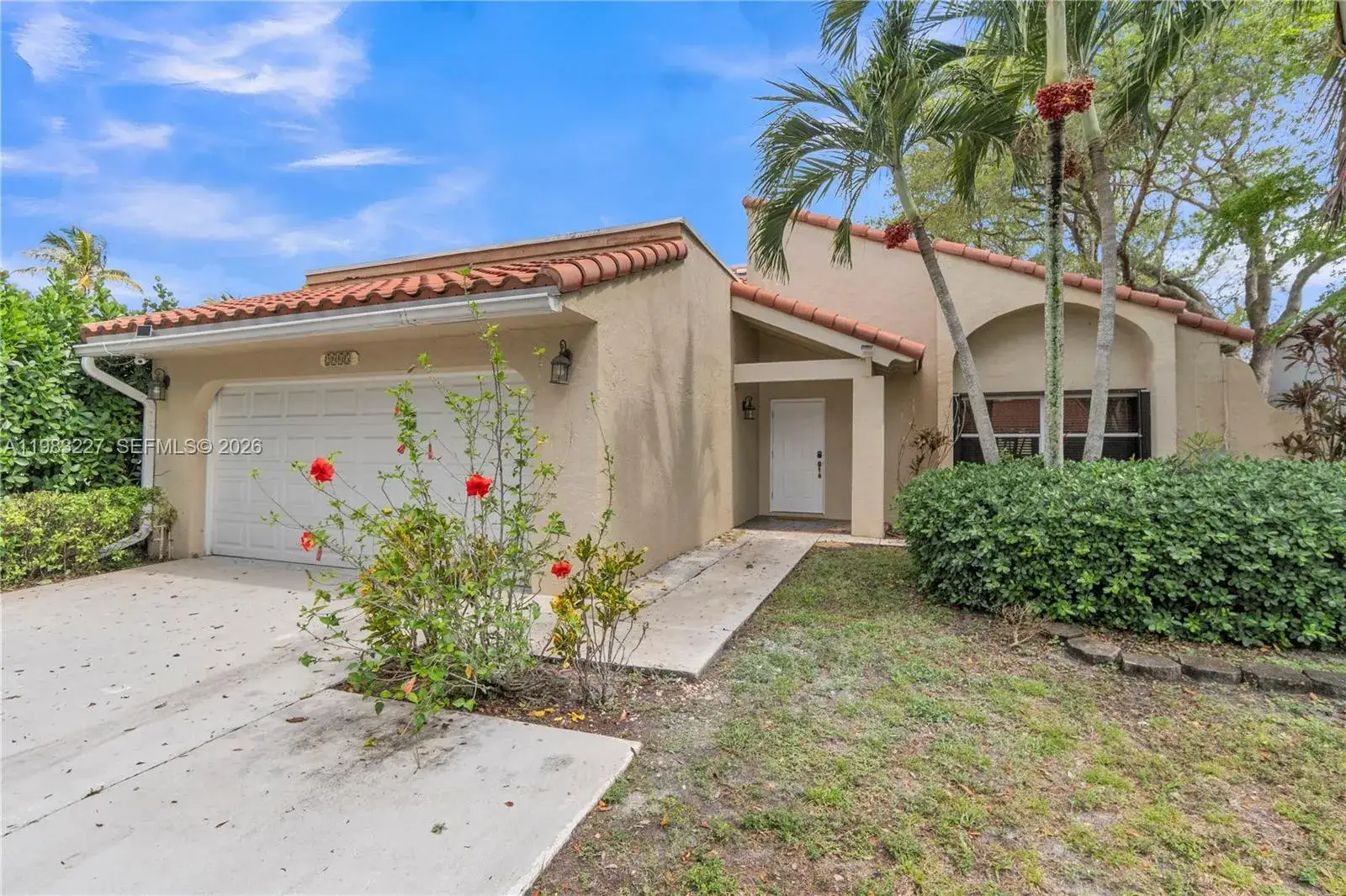 4 bedroom 3 bath Residential for sale at 2905 Begonia Way, Cooper City FL 33026