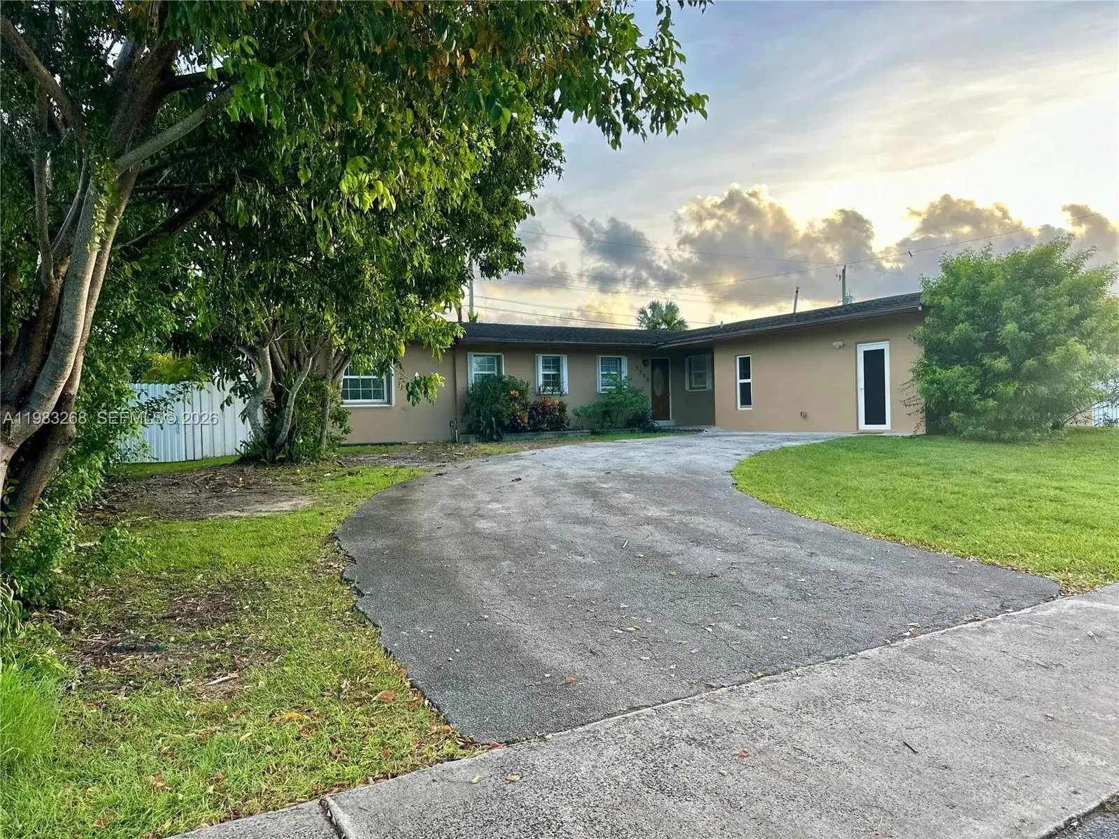 3 bedroom 2 bath Residential Lease for rent at 9798 SW 158th St, Miami FL 33157