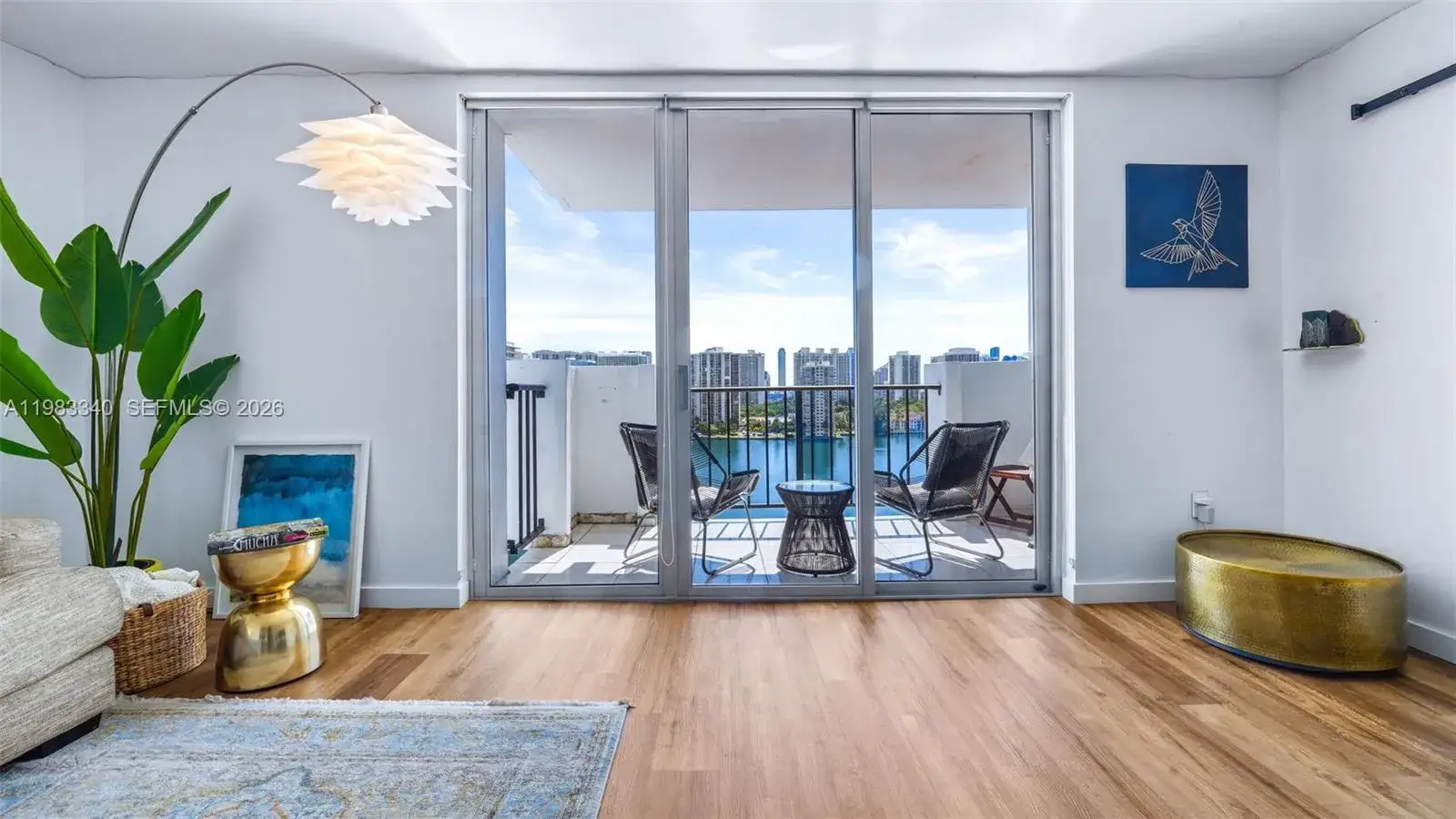 2 bedroom 2 bath Residential for sale at 2750 NE 183rd St # 1610, Aventura FL 33160