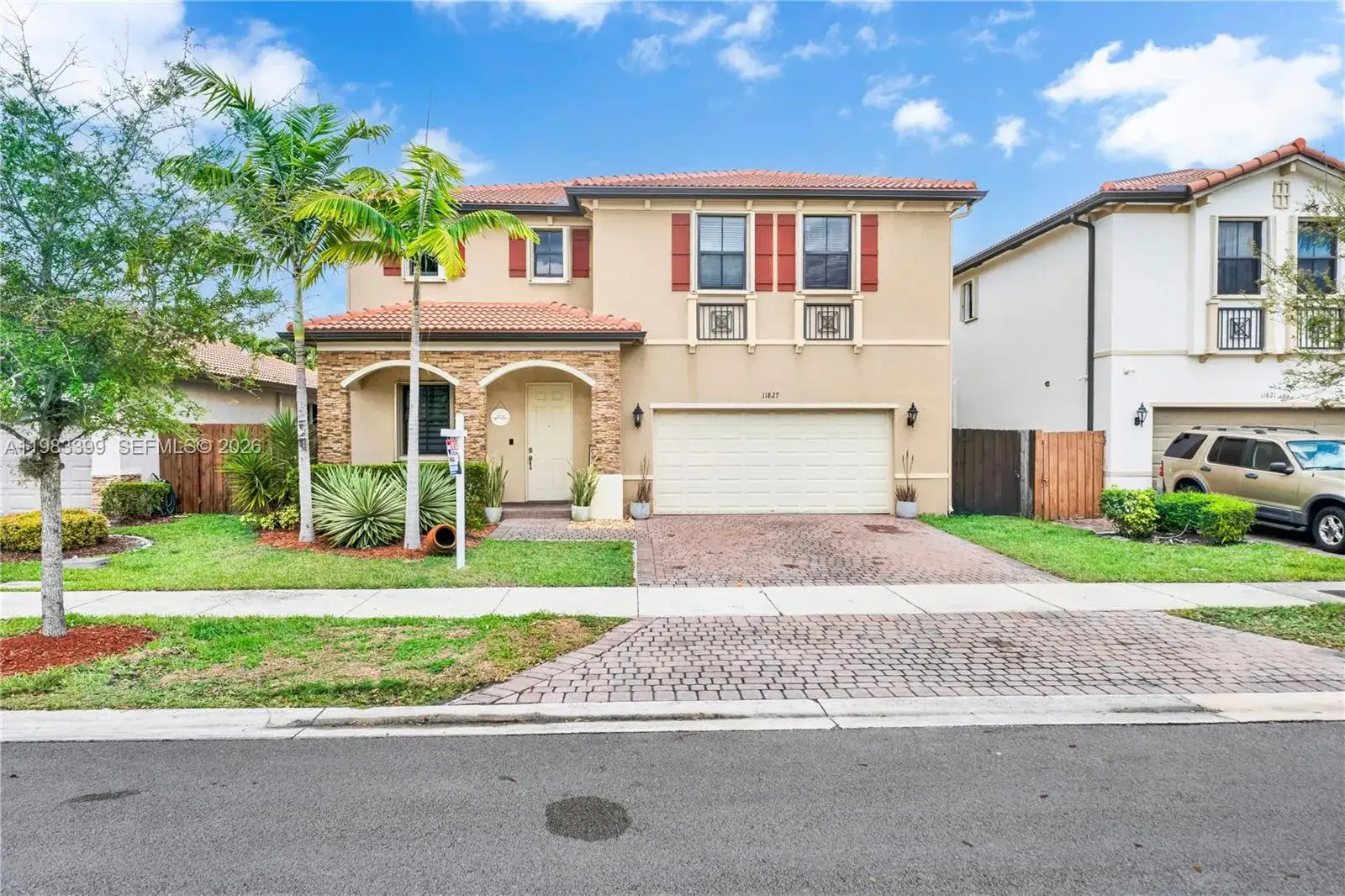 4 bedroom 2 bath Residential for sale at 11827 SW 242nd Ter, Homestead FL 33032