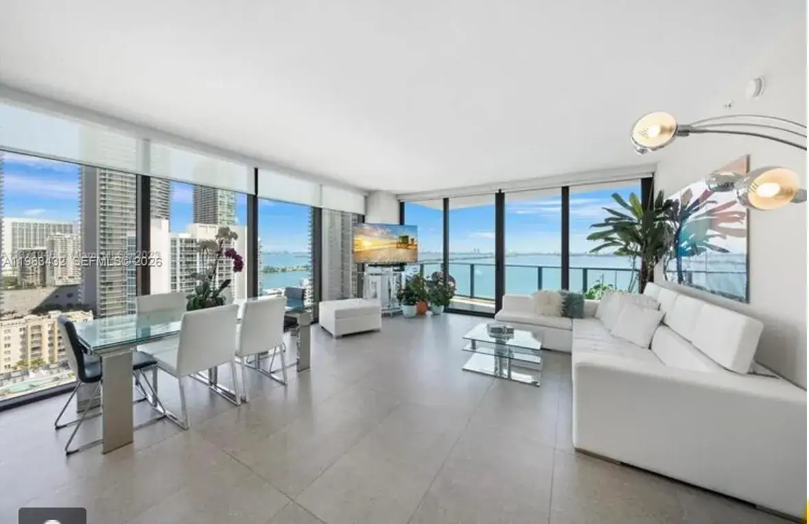 3 bedroom 2 bath Residential Lease for rent at 460 NE 28th St # 2001, Miami FL 33137