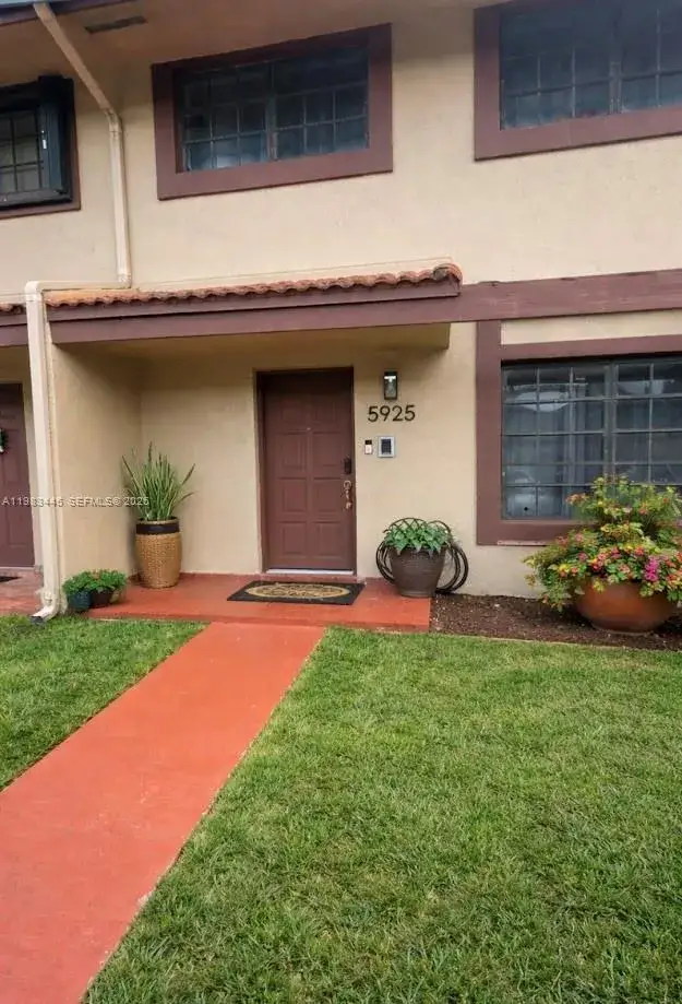 3 bedroom 2 bath Residential for sale at 5925 SW 133rd Ct, Miami FL 33183