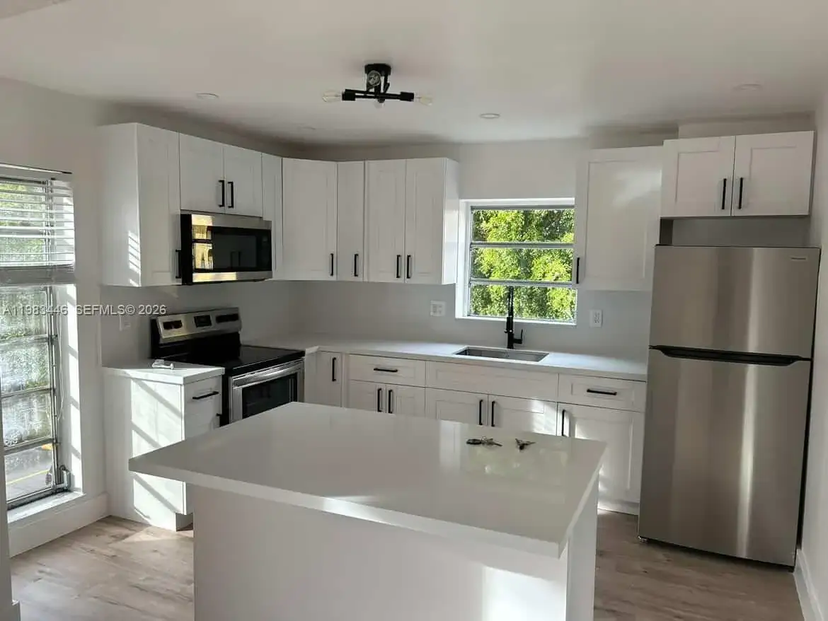 1 bedroom 1 bath Residential Lease for rent at 4725 NW 7th St # 3, Miami FL 33126