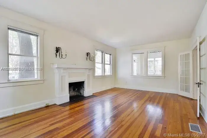 4 bedroom 3 bath Residential Lease for rent at 2000 S Miami Ave, Miami FL 33129