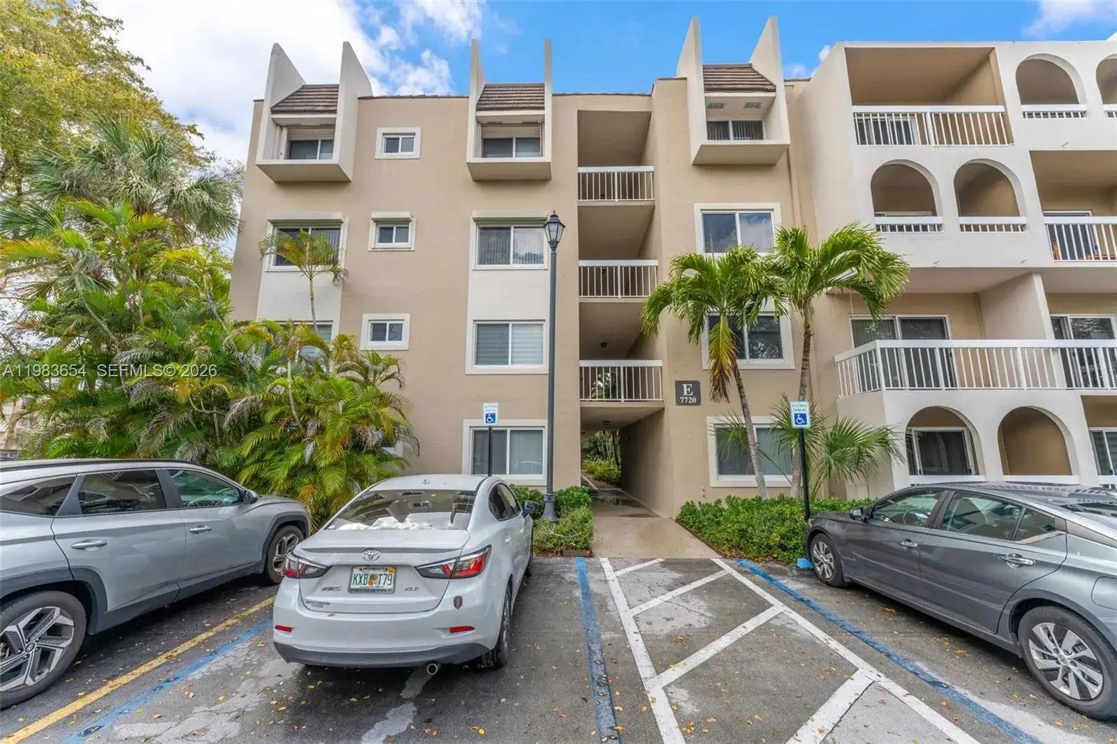 2 bedroom 1 bath Residential for sale at 7722 Camino Real # 218, Miami FL 33143