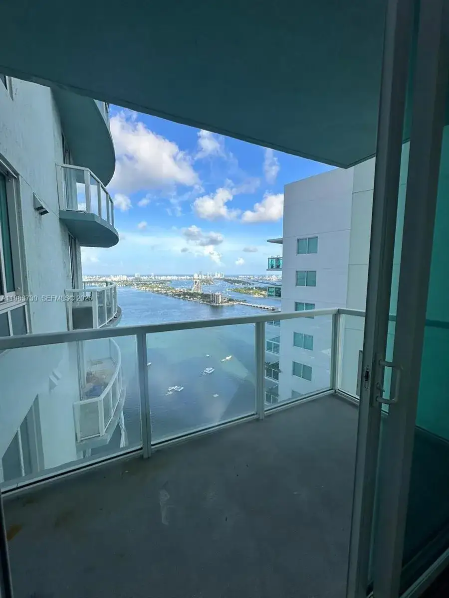 1 bedroom 1 bath Residential for sale at 1900 N Bayshore Dr # 3803, Miami FL 33132