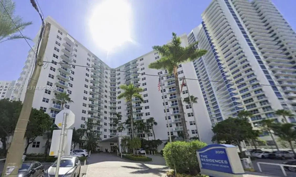 2 bedroom 1 bath Residential for sale at 3001 S Ocean Dr # 625, Hollywood FL 33019
