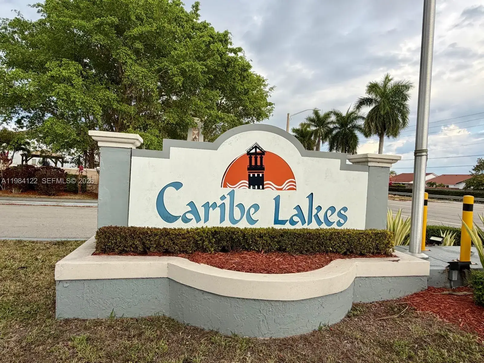 2 bedroom 2 bath Residential for sale at 3858 SW 153rd Pl, Miami FL 33185
