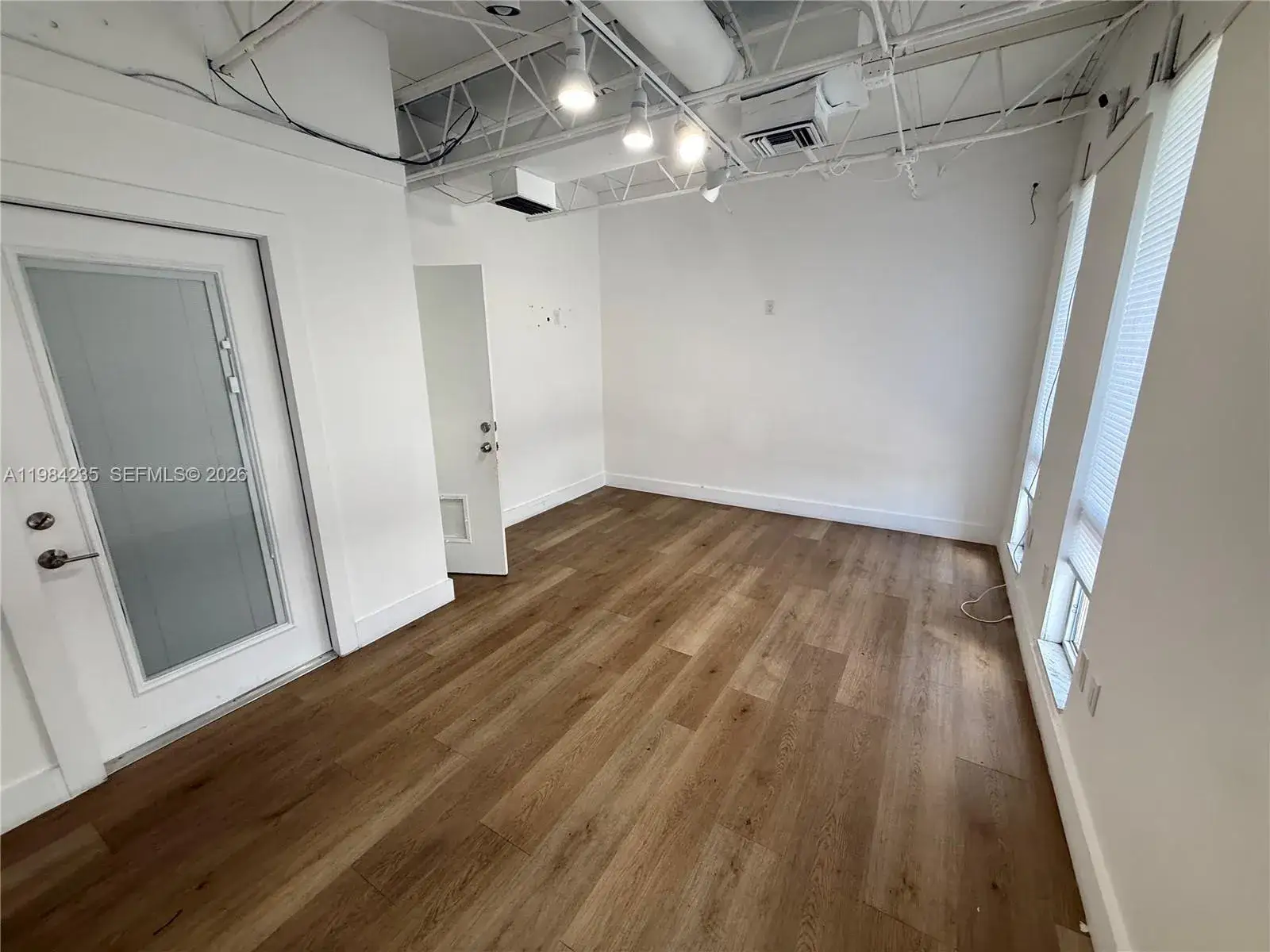 Commercial Sale for sale at 810 NE 125th St, North Miami FL 33161