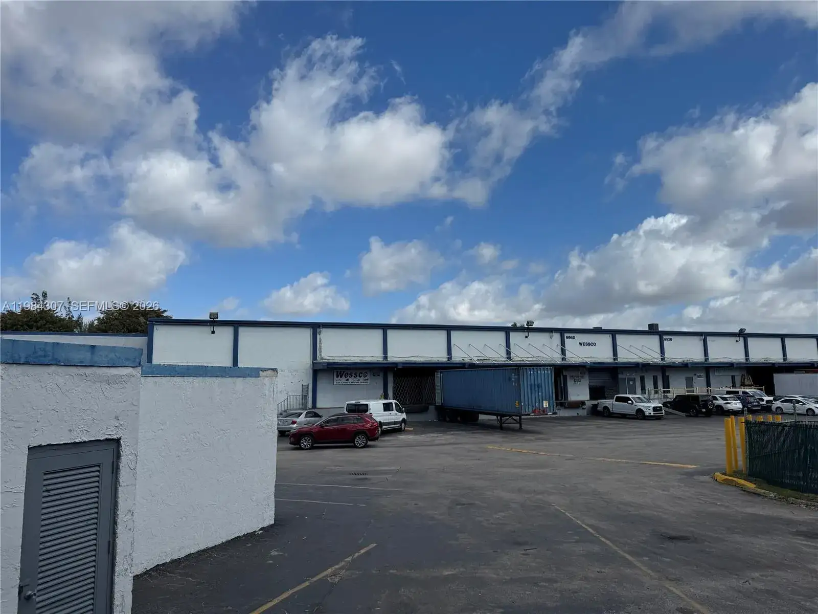 Commercial Sale for sale at 6910 NW 12th St # 7166, Miami FL 33126