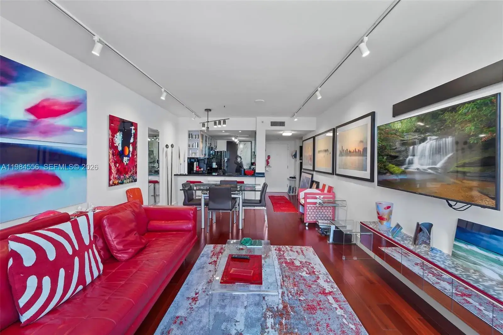1 bedroom 1 bath Residential Lease for rent at 650 West Ave # 307, Miami Beach FL 33139