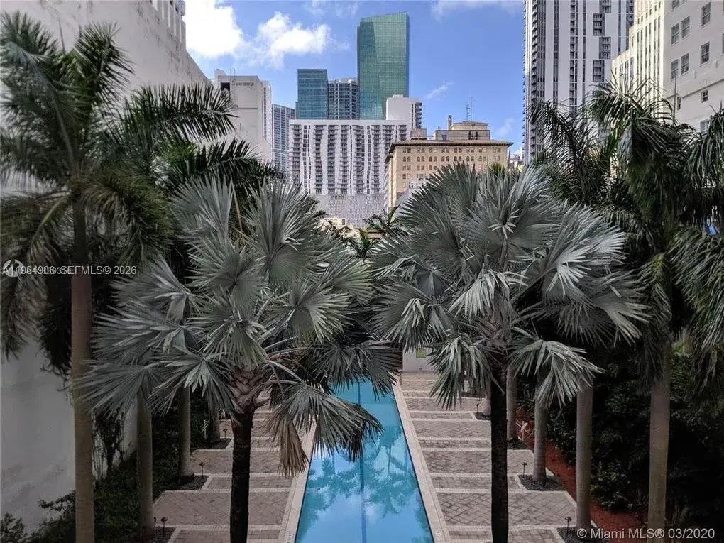 2 bedroom 1 bath Residential Lease for rent at 133 NE 2nd Ave # 302, Miami FL 33132