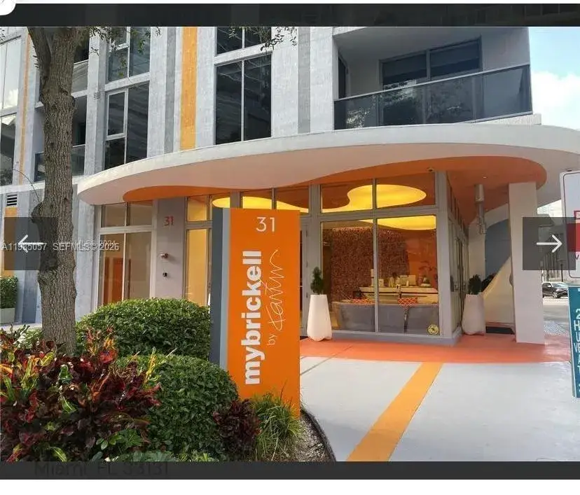 1 bedroom 2 bath Residential for sale at 31 SE 6th St # 804, Miami FL 33131