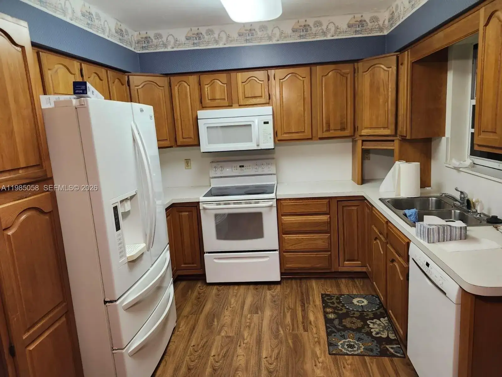 3 bedroom 2 bath Residential for sale at 690 NW 19th St, Homestead FL 33030
