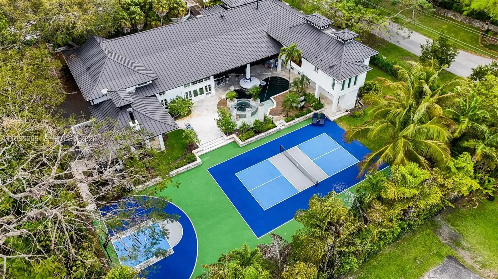 6 bedroom 5 bath Residential for sale at 6700 SW 132nd St, Pinecrest FL 33156