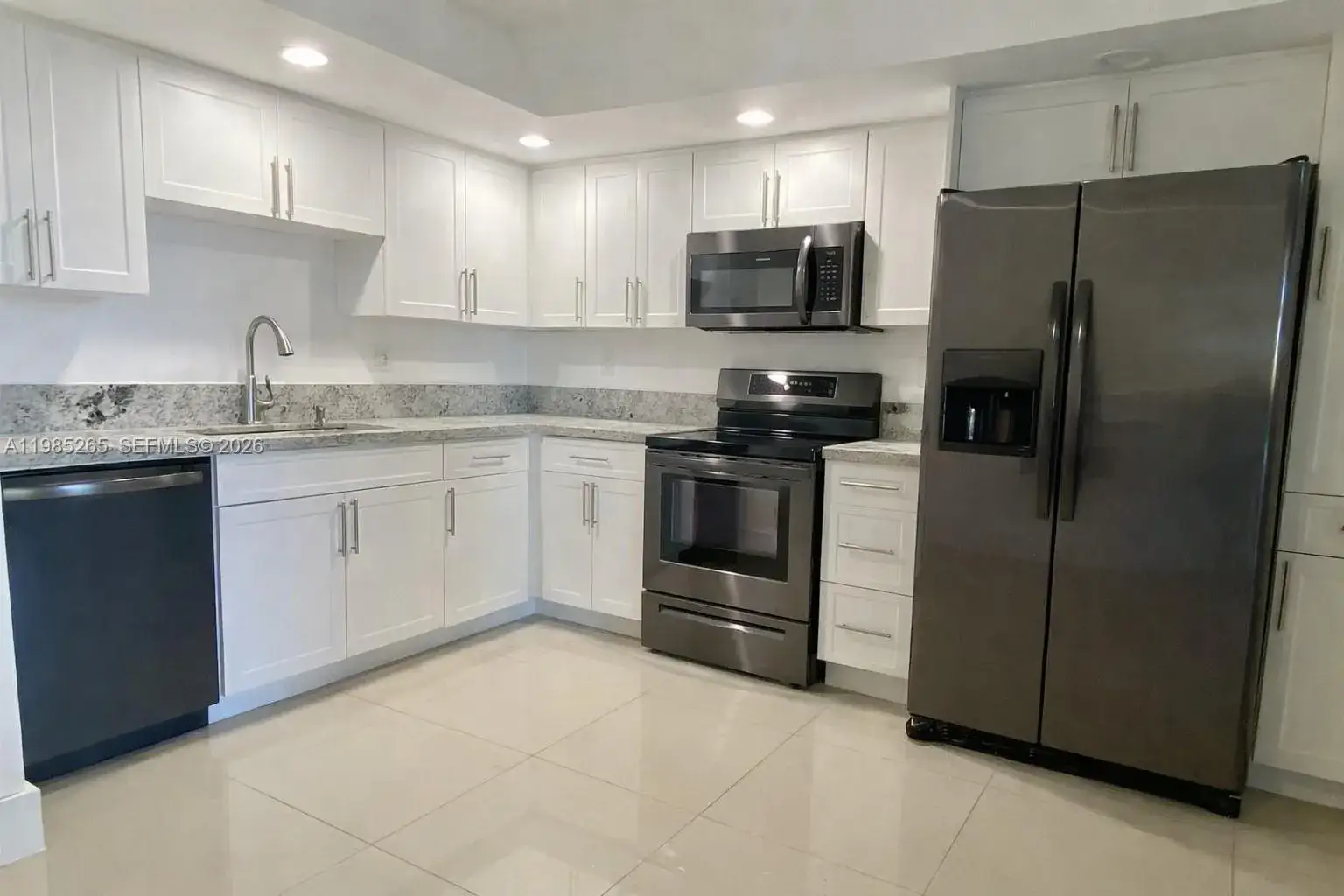 3 bedroom 2 bath Residential for sale at 8520 SW 133rd Ave Rd # 112, Miami FL 33183