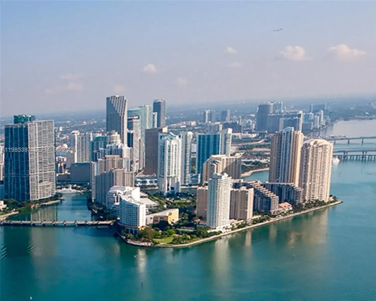 1 bedroom 1 bath Residential Lease for rent at 540 Brickell Key Dr # 416, Miami FL 33131